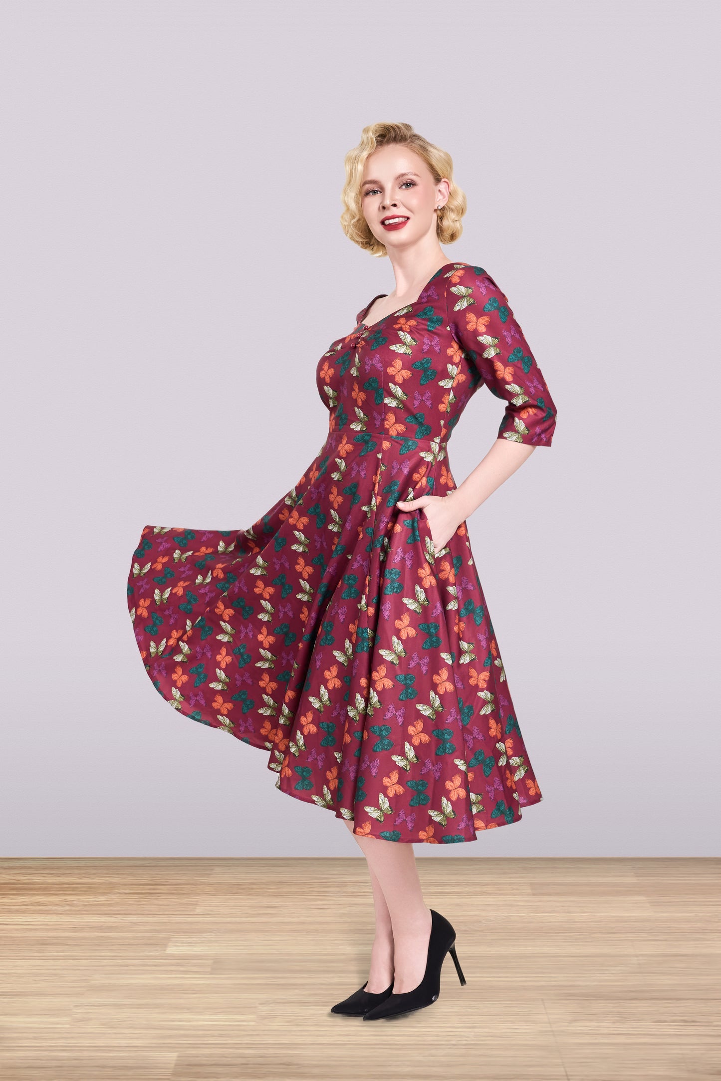 Linda Butterfly Dress 3/4