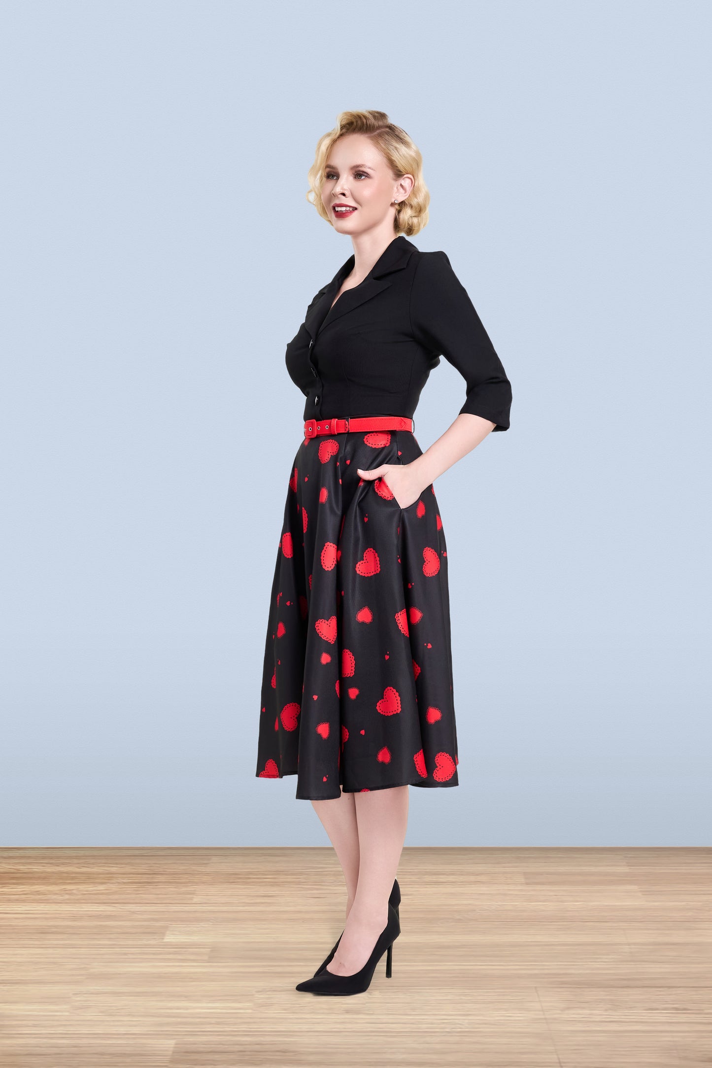 Christine hearts skirt red