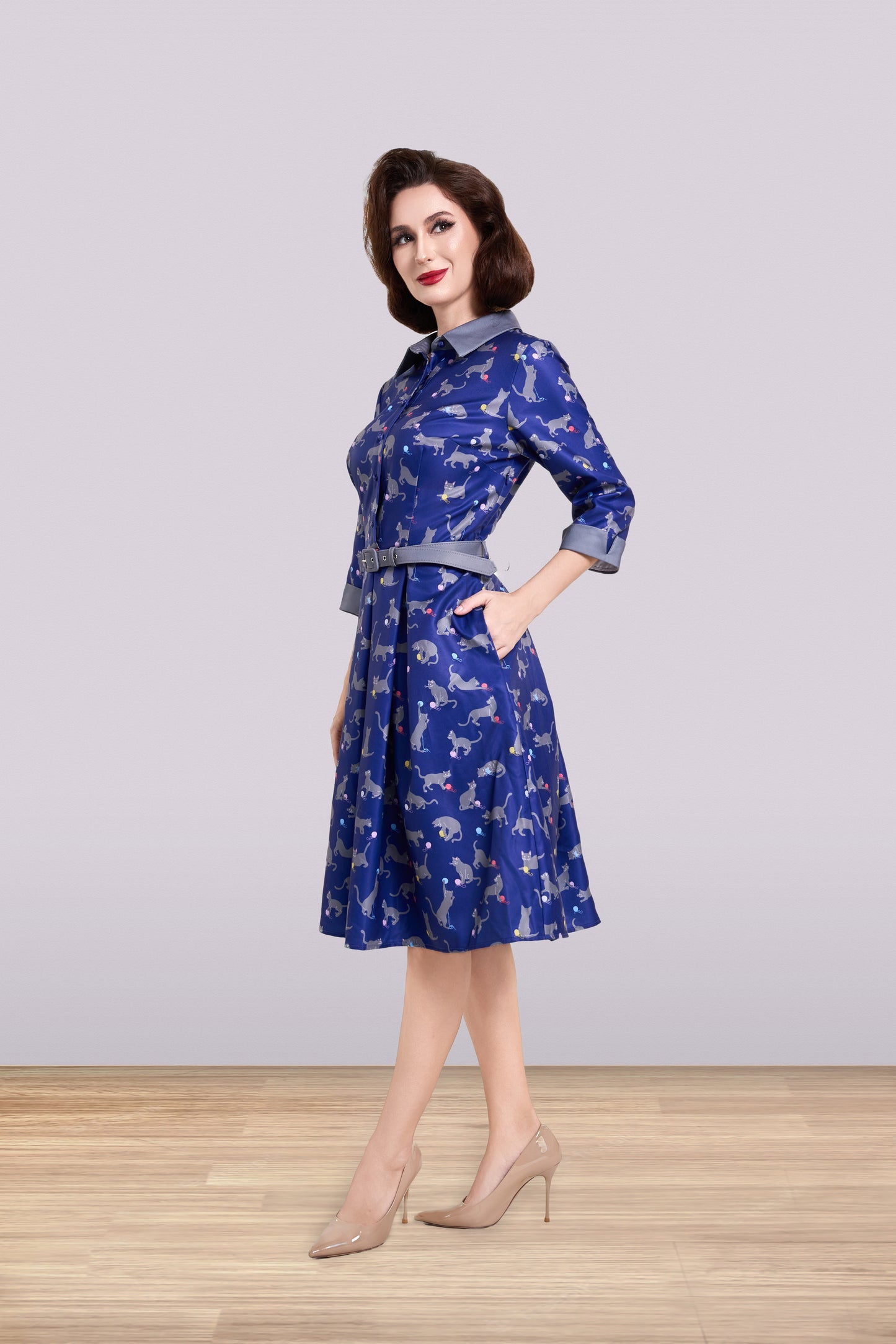 Betty Cat Blue Dress 3/4